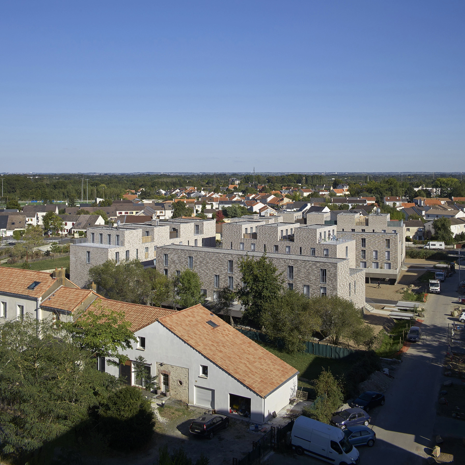 COLLECTIVE HOUSING UNITS - BOTTIERE CHENAIE - 2 