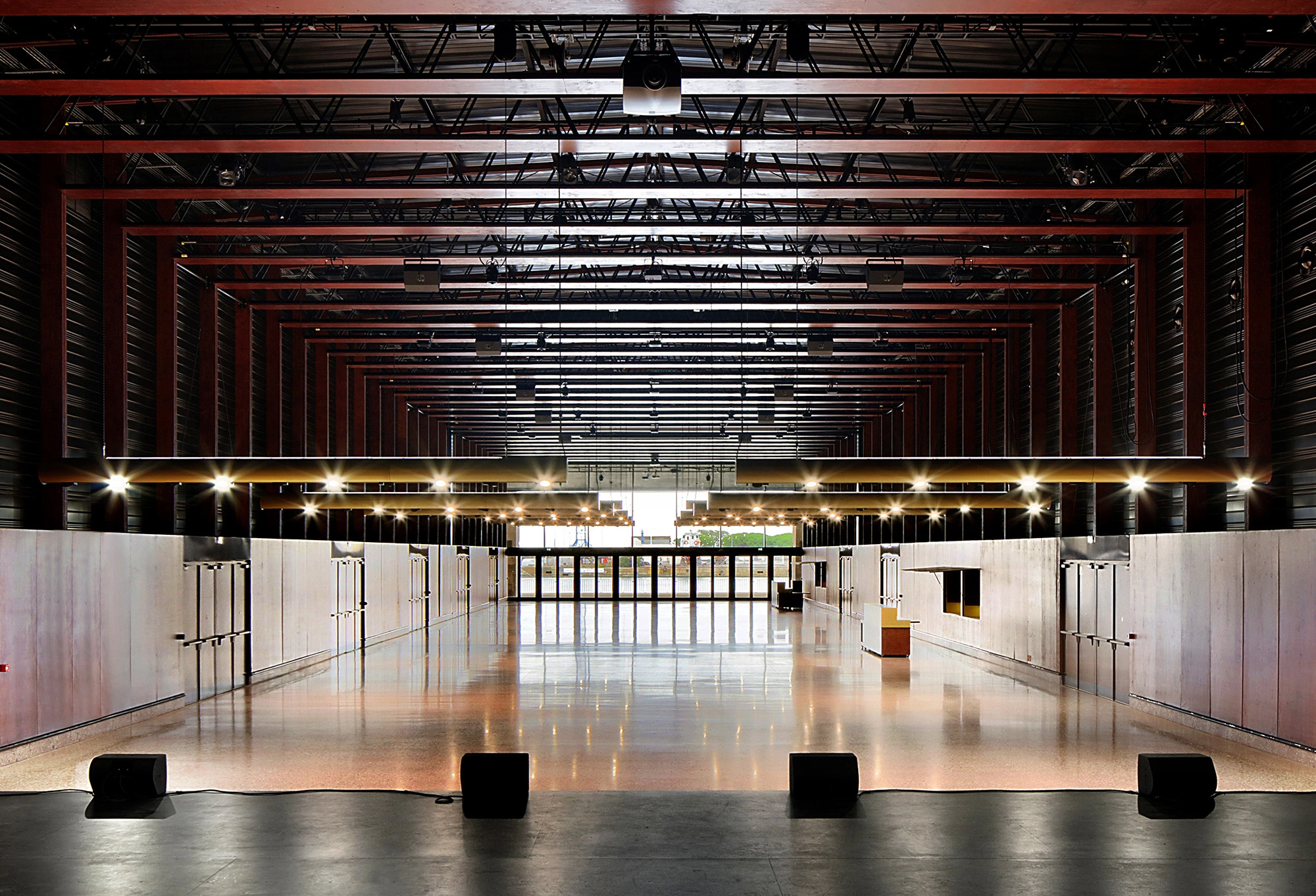 ALVEOLE 12 - SALLE POLYVALENTE - 11 
