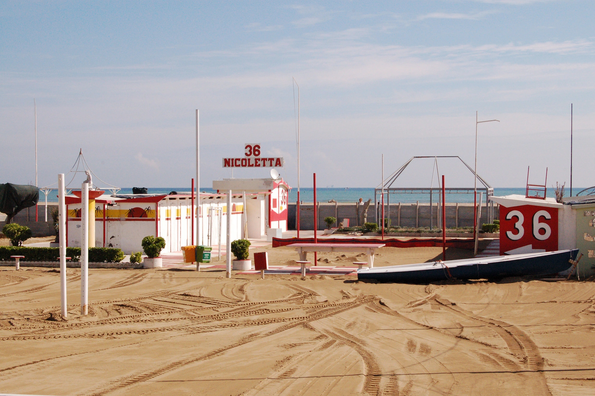 Urbanised beach 