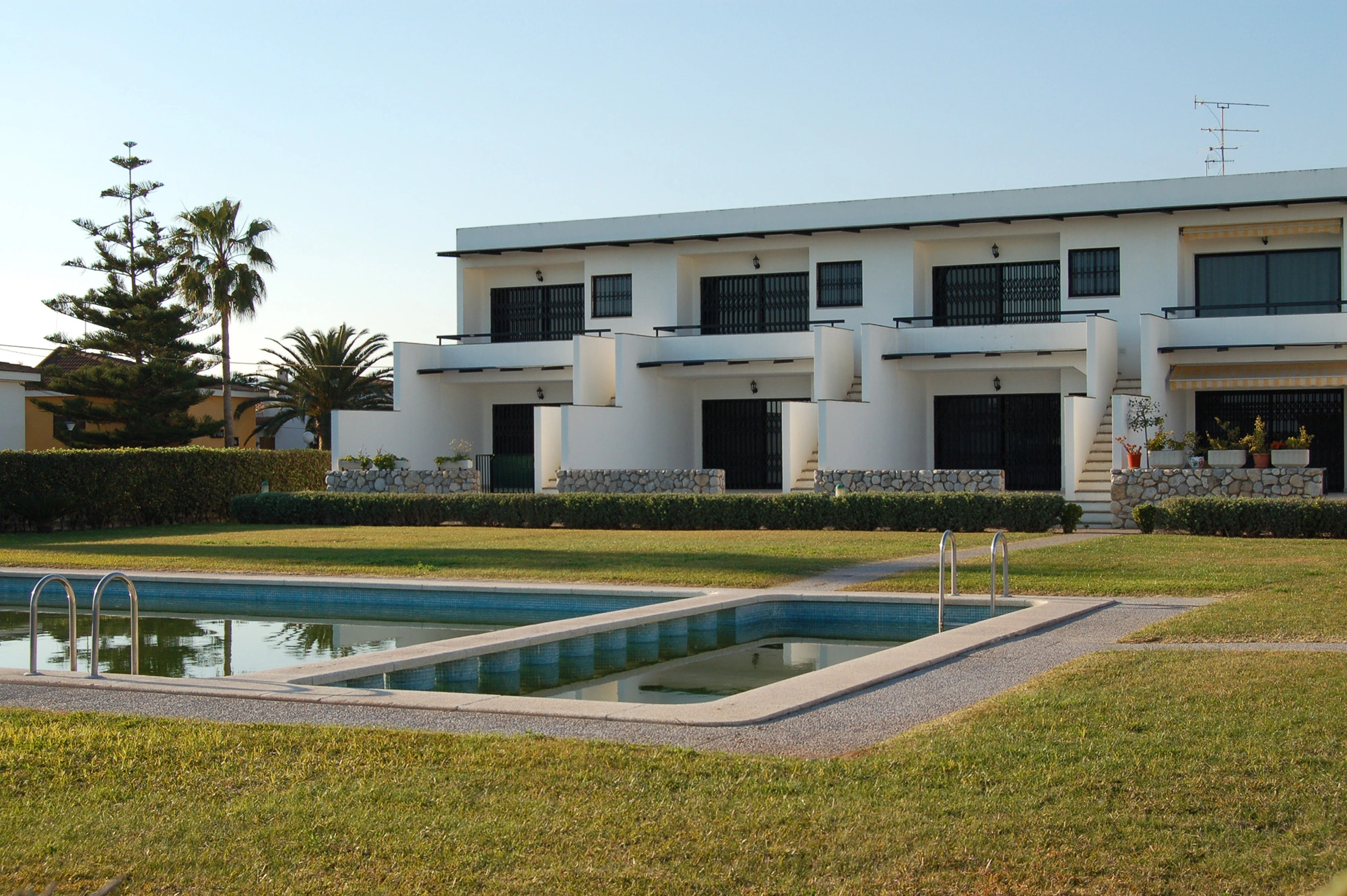 Tiered residence 