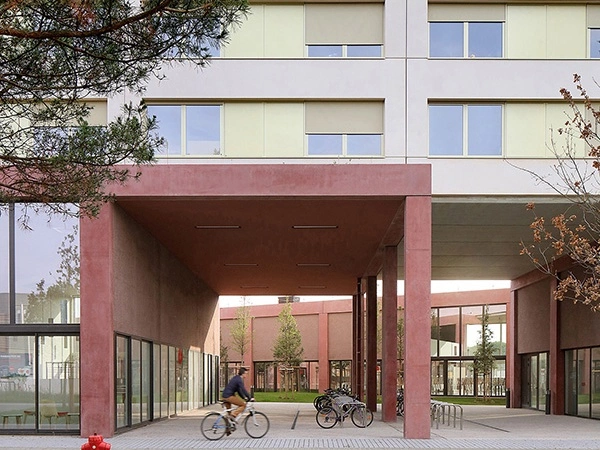 RESIDENCE ETUDIANTE ET RESTAURANTS UNIVERSITAIRES